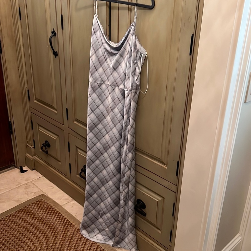 Vibce slip dress